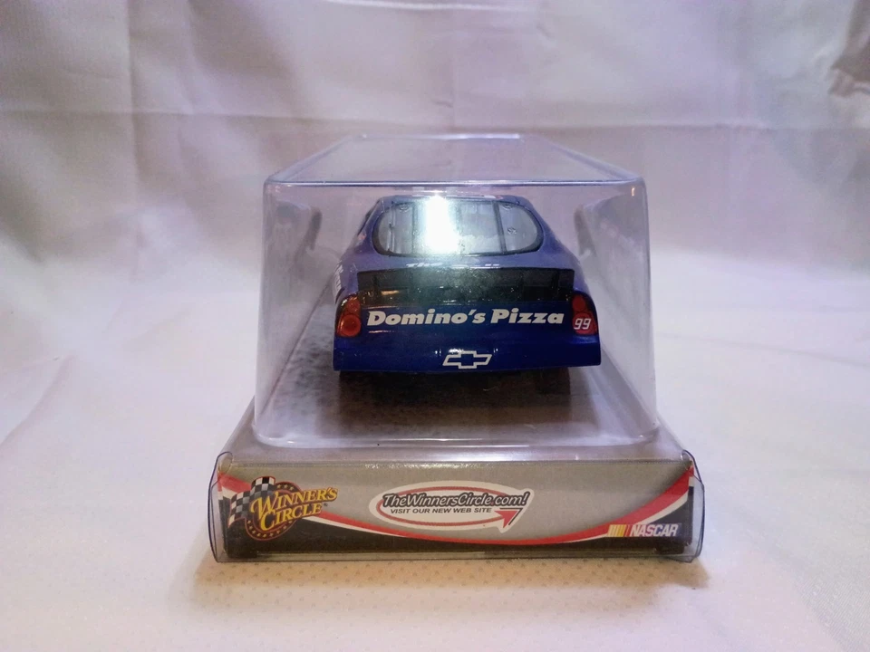 Coche calibre equipo serie Pit Stop 1/24 Michael Waltrip #99 Domino's Pizza 2006 Foto 4 de 4