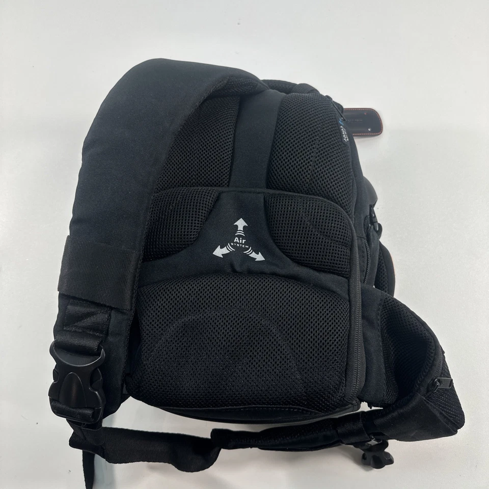 Bolsa eslinga para cámara Vanguard Up-Rise 34 con sistema de aire y cubierta de lluvia excelente Foto 3 de 4