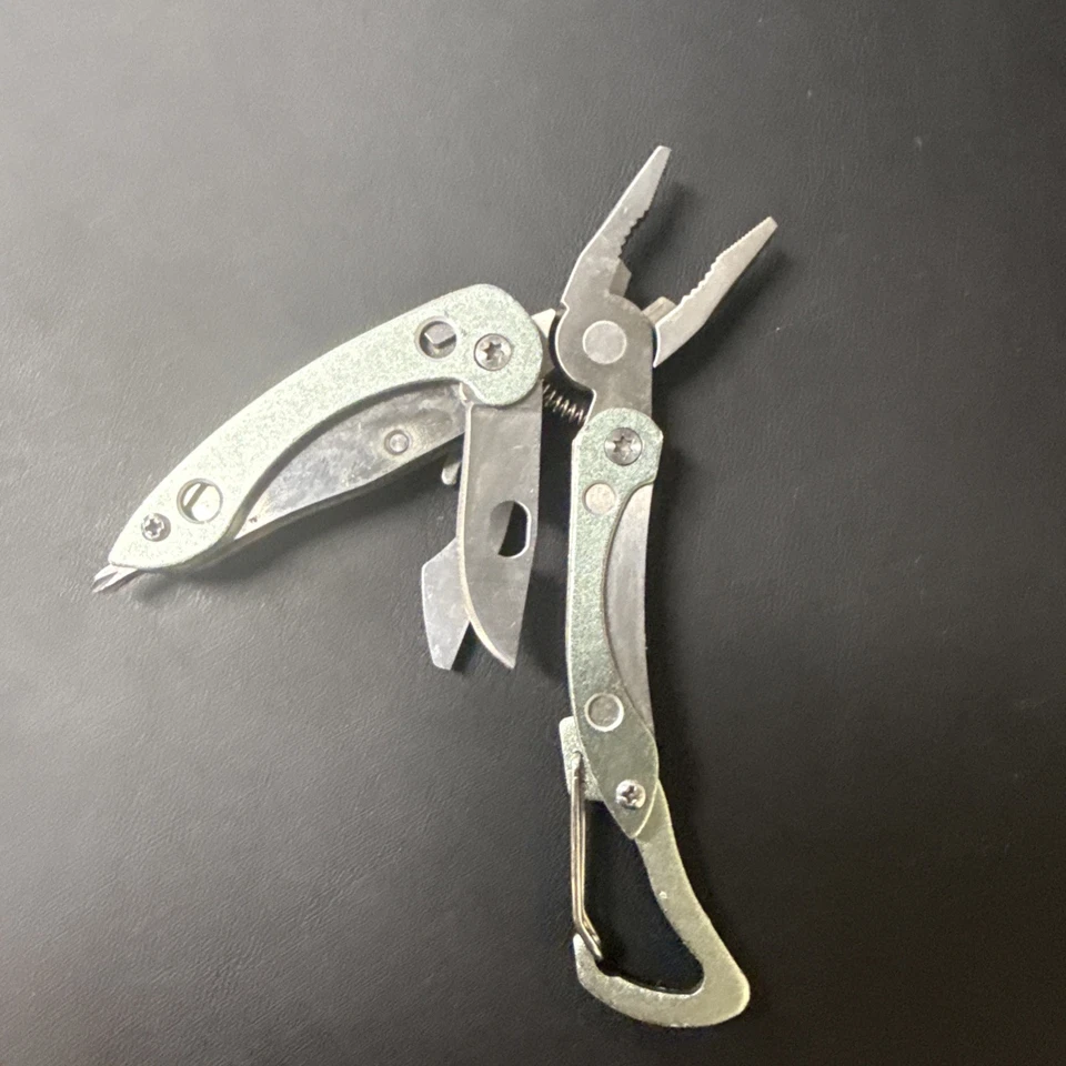 True Mini Multi Tool With Utility Clip - Image 4 of 4