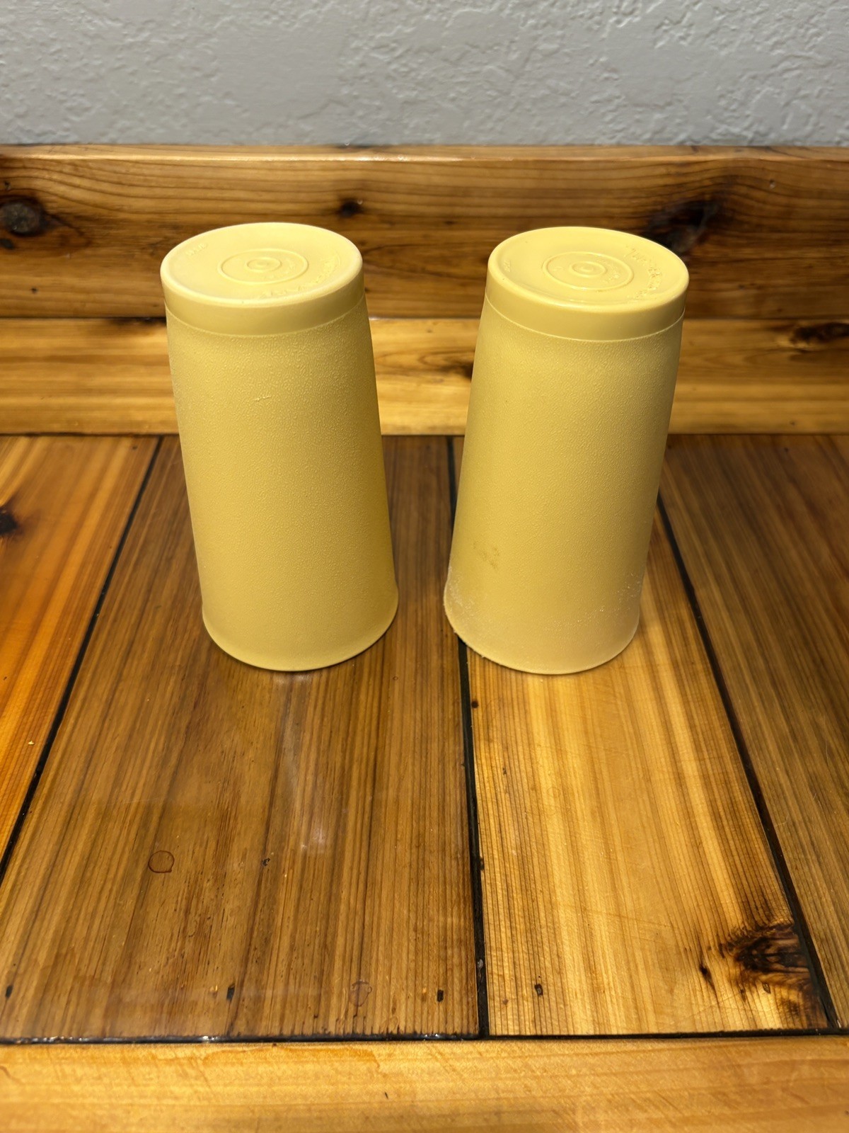 Vintage Tupperware Cup 873 Cups - Set of 2 12 oz. Light Mustard Harvest Gold
