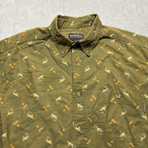 Vintage Woolrich Fly Fishing Pattern Camp Shirt Mens L Outdoors Green Fish Hooks