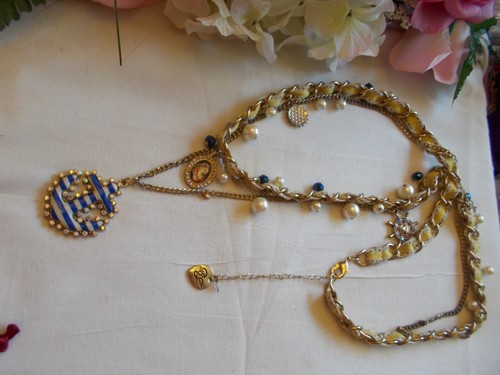 BETSEY JOHNSON VINTAGE TWO STRAND NAUTICAL PINUP GIRL LONG STATEMENT NECKLACE - Picture 2 of 15