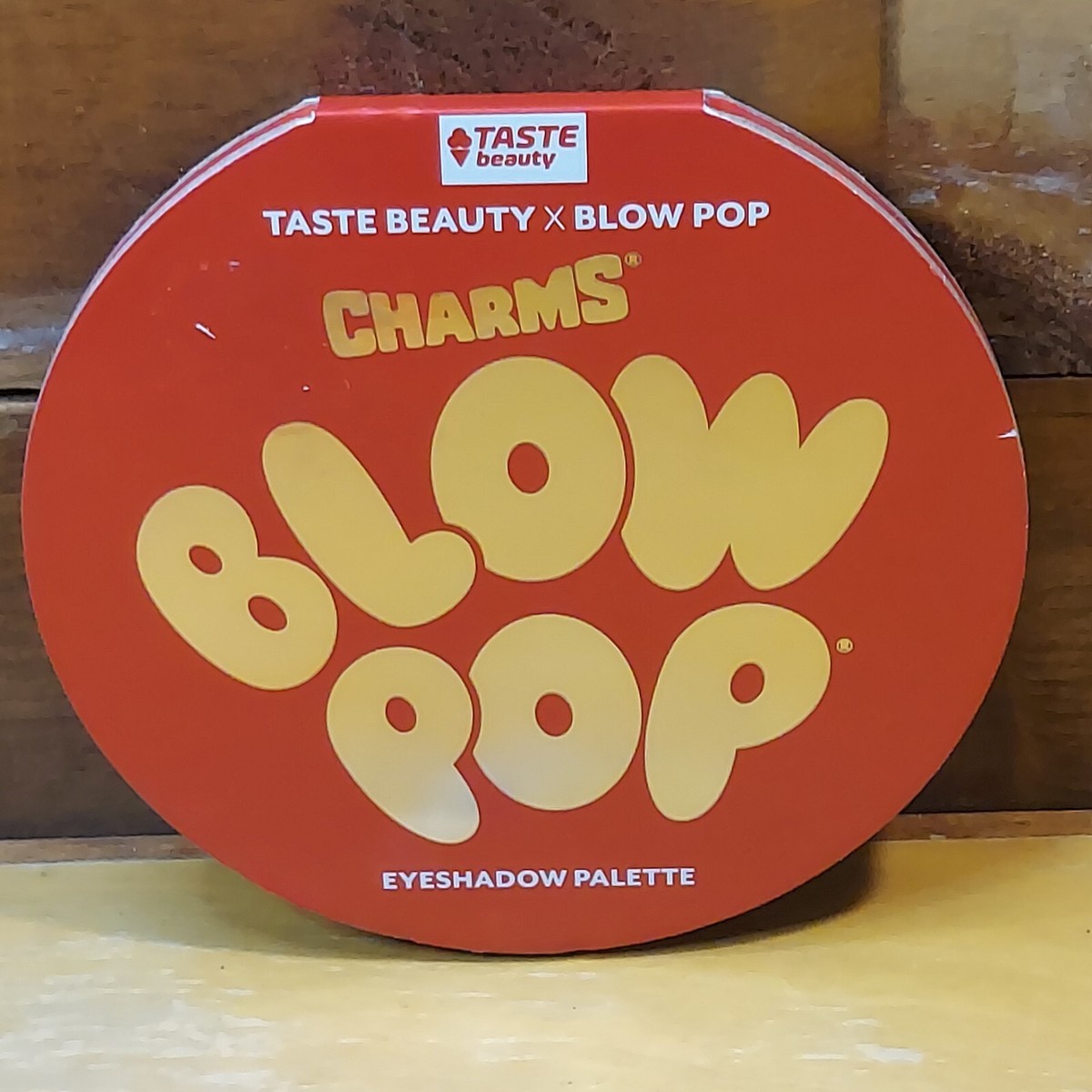 TASTE BEAUTY X BLOW POP CHARMS EYESHADOW PALETTE EYESHADOWS, NEW