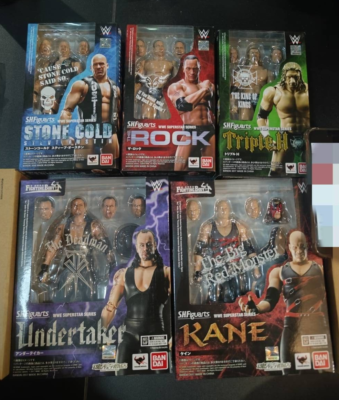NEAR MINT!! S.H.Figuarts WWE Superstar Series Wrestling Action