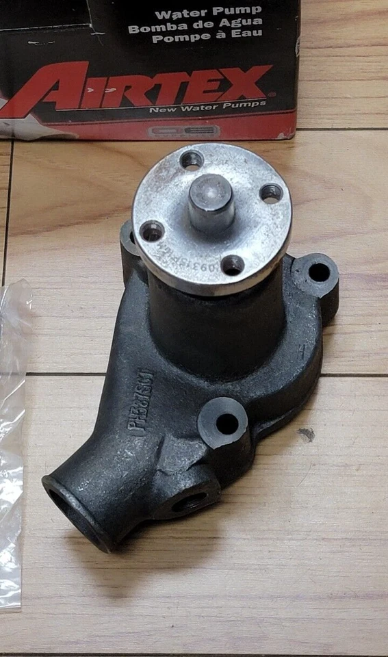 Bomba de agua Airtex AW4002 para Ford Mustang Thunderbird Mercury Cougar Capri Foto 2 de 4