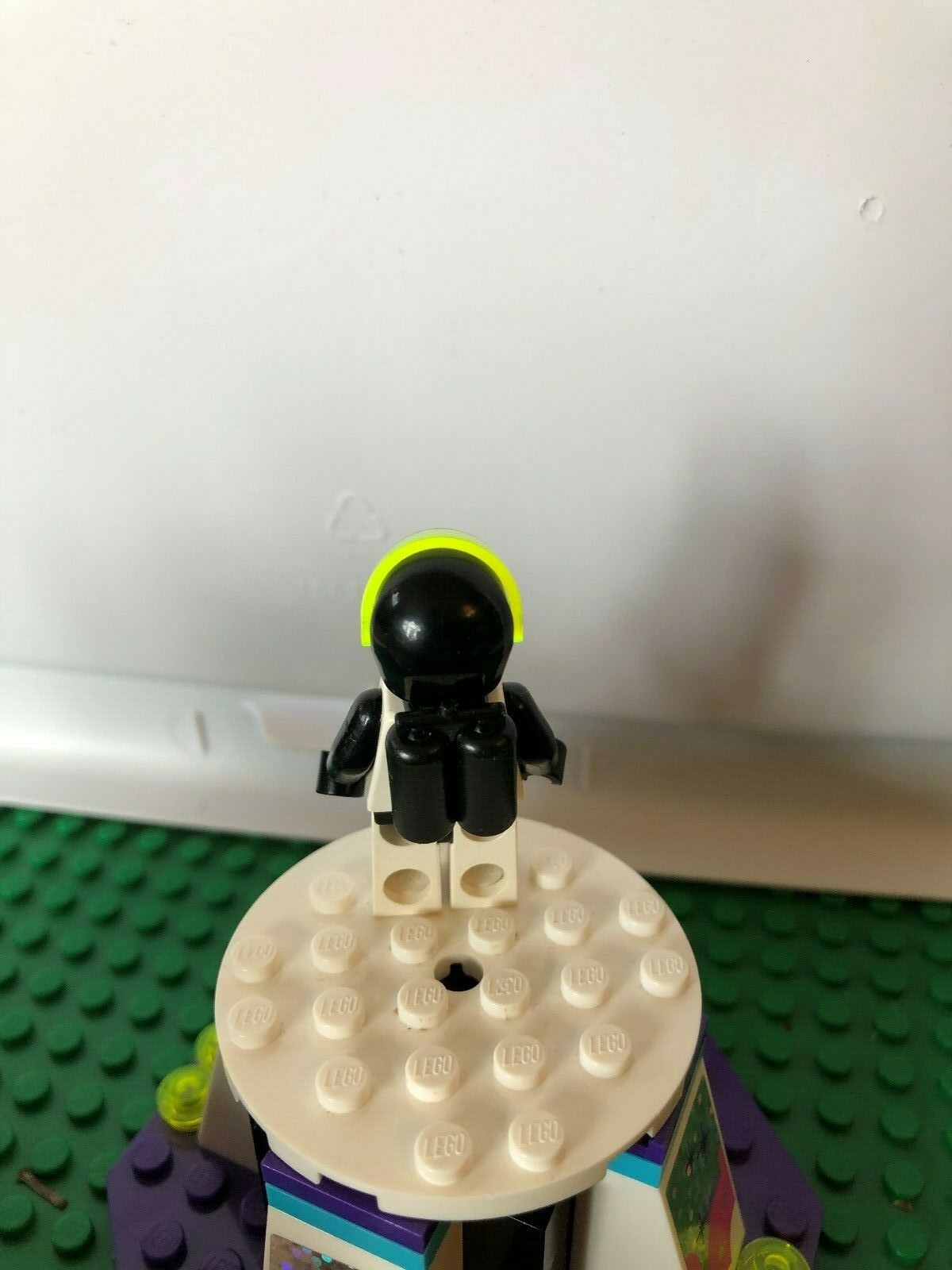Picture 10 of 27