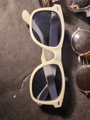 Sunglasses and more Set Of Ten Used! | eBay display picture 2