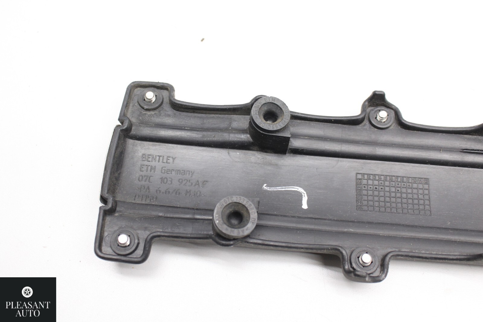 05 06 07 08 09 Bentley Continental GT Center Engine Cover Plate OEM 07C103925AF