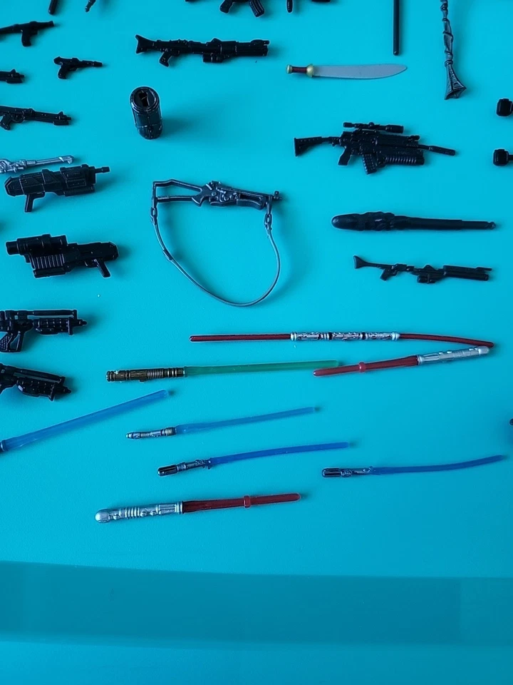 Star Wars Action Figure Lot – 20+ Figures & Weapons – Sith, Jedi, Troopers - Image 4 of 4