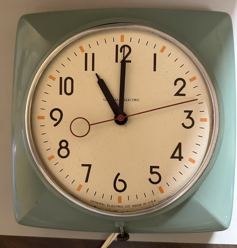 Vintage General Electric Wall Clock Garcon Square 2H20 WORKS, See Video ...