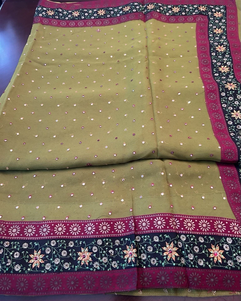 Sari Georgette verde oliva con secuencia H trabajo se parece a Abhla. Blusa 36 Foto 4 de 4