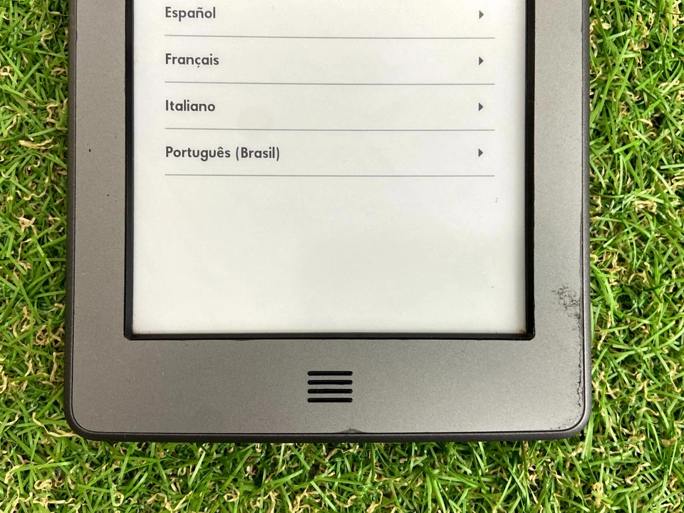 Amazon Kindle Touch 4th Gen D01200 WiFi E-Reader (E70) - Image 3 of 4
