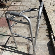 Cardinal Health CWAL0007N Dual Release Aluminum Folding Walker