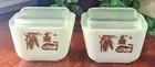 2 Vintage Pyrex #501 Early American 1 1/2 Cup Refrigerator Dish With Glass Lids