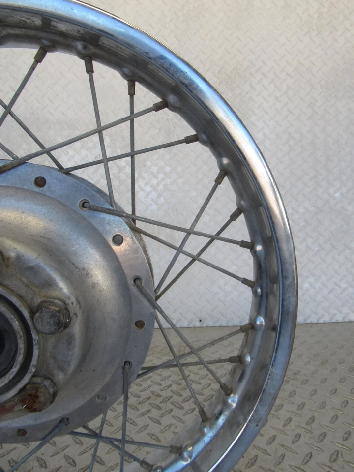 1972 72 YAMAHA XS2 XS 650 REAR RIM - Image 3 of 4