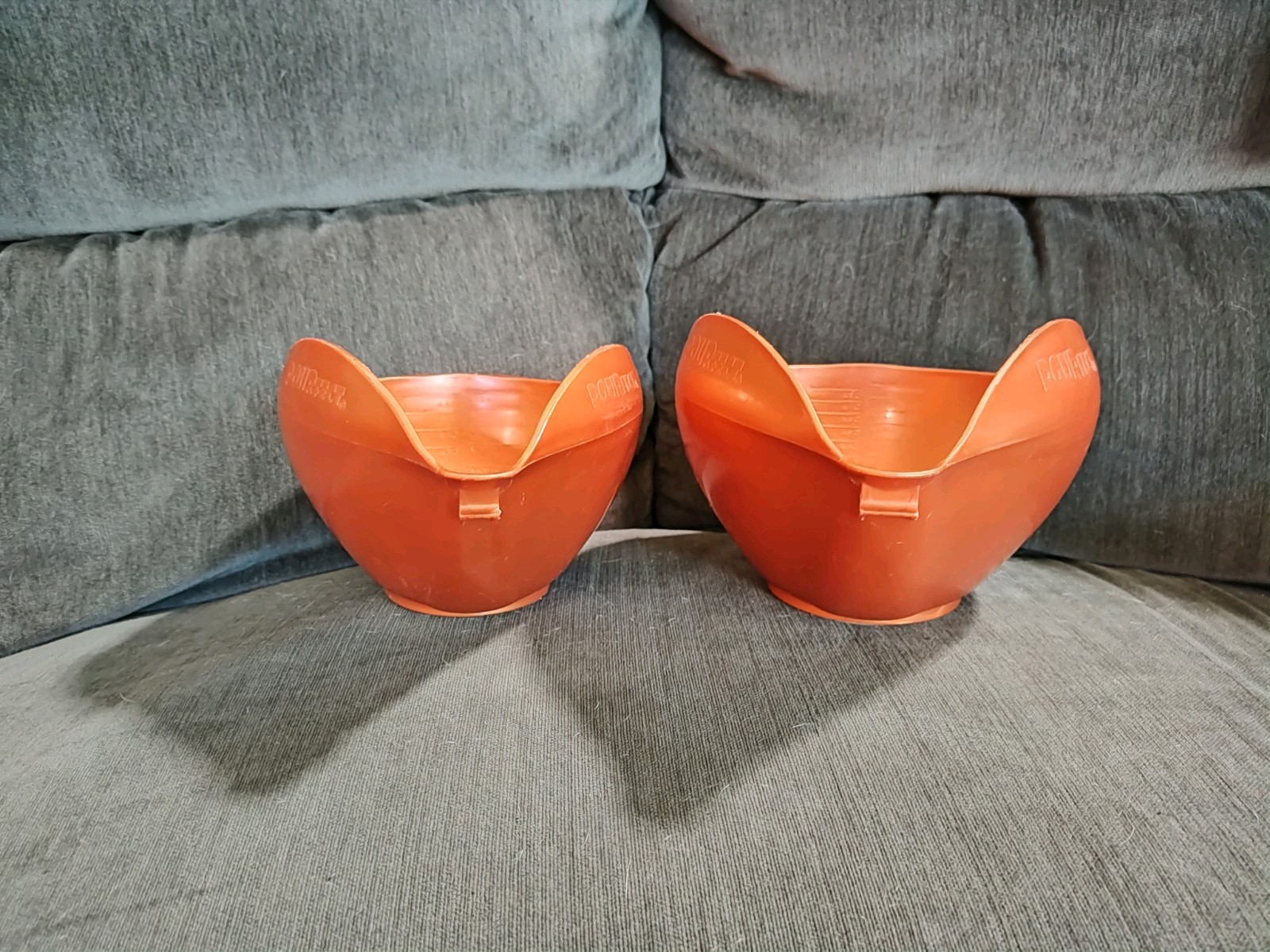 Set of 2 Pourfect Stacking Mixing Bowls 8 cup 6 cup Randy Kaas Gold