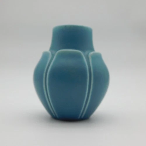 Rookwood Blue White edges Matte Vase 2095 Art Pottery Cabinet Vase 1920's