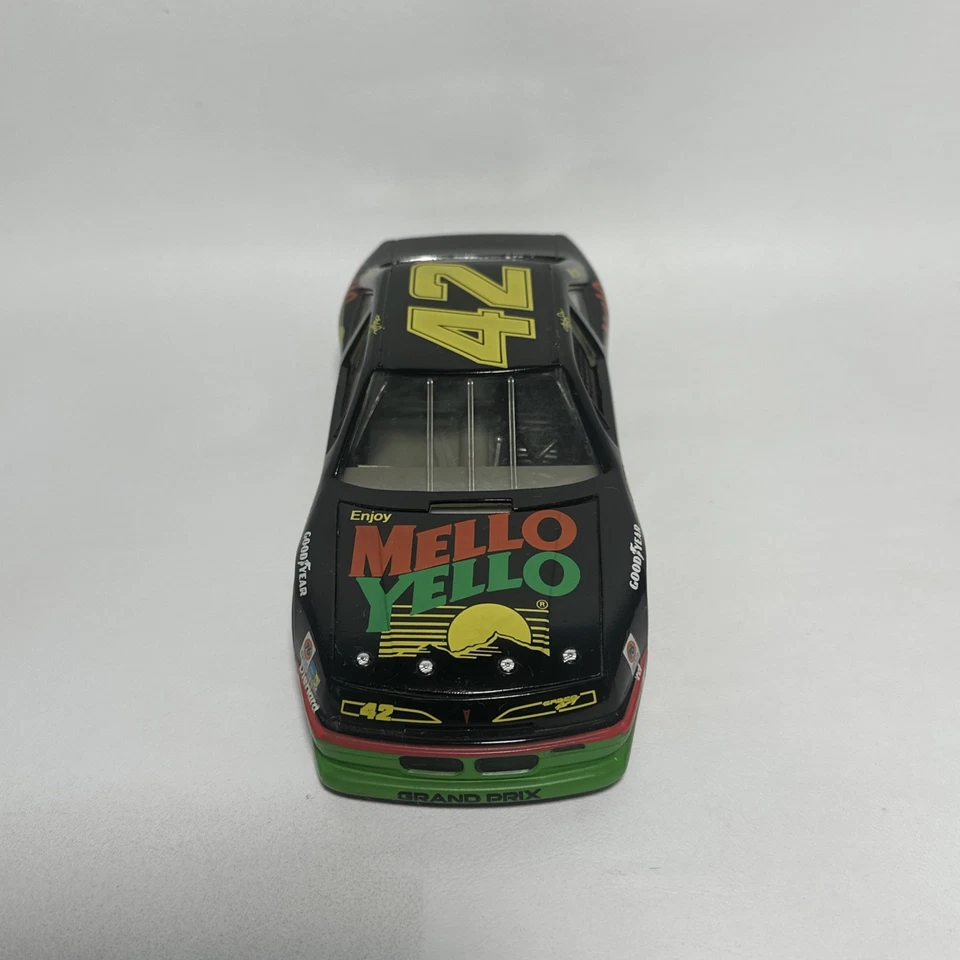 NASCAR Racing Collectable #42 Amarillo Suave Kyle Petty Revell Usado 1/43 Diecast Foto 2 de 4