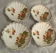 Vtg Royal Prussia B Crown Porcelain Shell Dish Gold Trim 4”X4” Trinket Dish