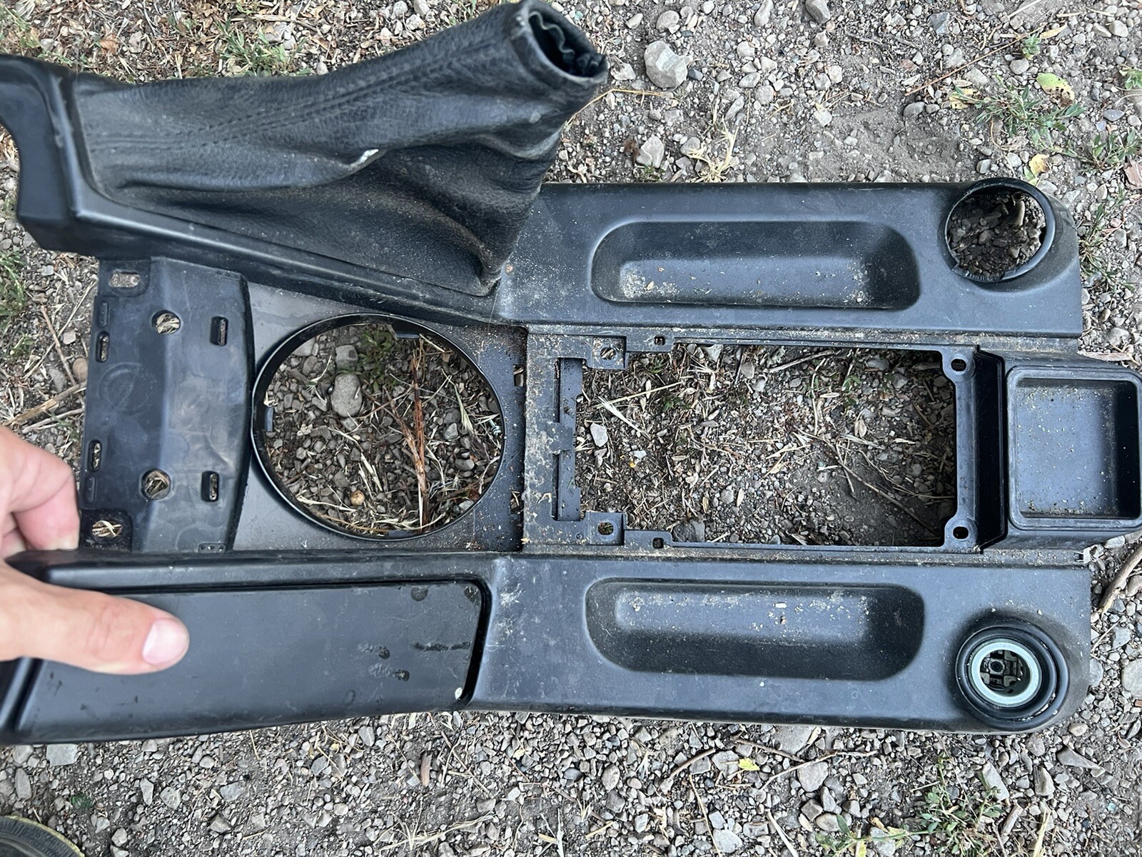Picture 2 of 4