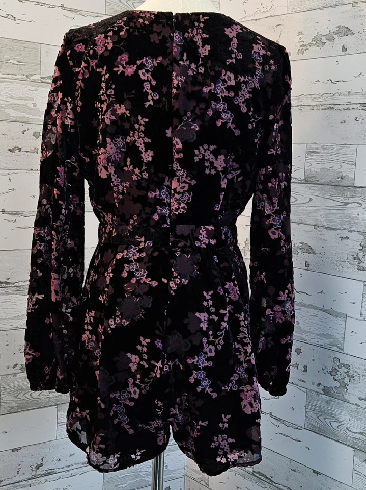 Lulus Black Floral Burnout Velvet Skort Romper Medium Ballon Sleeves V Neck - Image 4 of 4