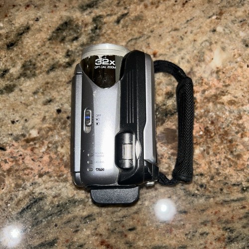 JVC Everio GZ-MG21U 20GB Hard Disk Video Camera Camcorder - Read Description- RJ - Picture 4 of 11