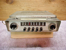 1953 Ford Pb Am Radio - Plays Well - Model 3mf