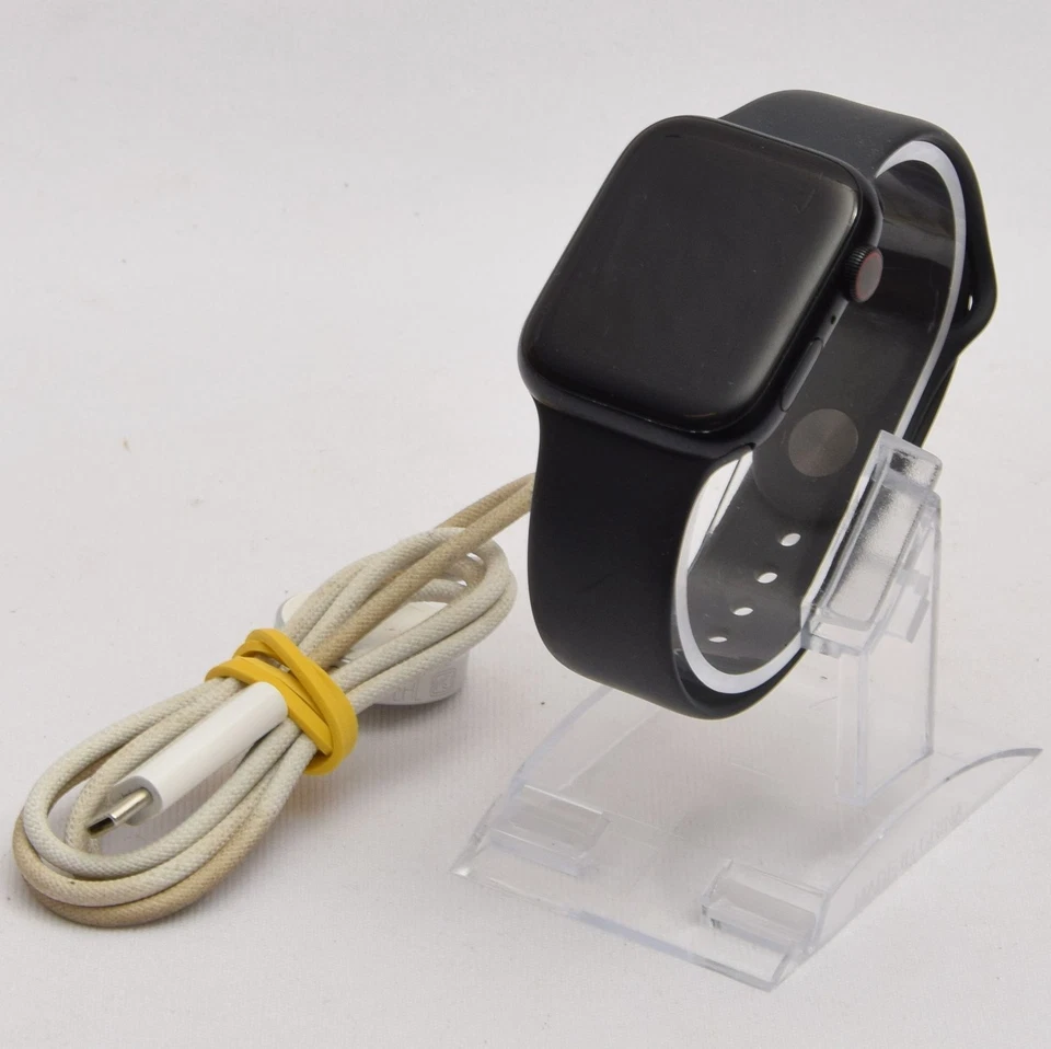 Apple Watch Series 9 45mm GPS & Cellular Smartwatch - Midnight Black (C) - Image 3 of 4