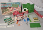 Vintage 1960's Tin Litho LOUIS MARX MODERN FARM PLAY SET with Box