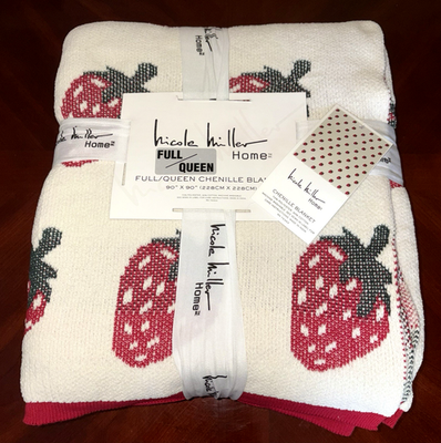 Nicole Miller Strawberry Chenille Full/ Queen Blanket 90