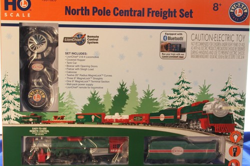 LIONEL HO SCALE NORTH POLE CENTRAL FREIGHT TRAIN SET steam track NPC 1951020 NEW - Picture 1 of 3