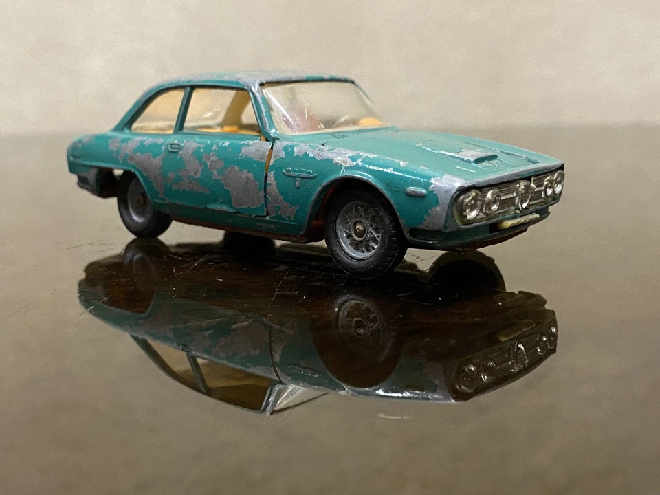 SIKHARULI TBILISI URSS ALFA ROMEO 2600 SPRINT BERTONE - VERDE 1:43 Foto 4 de 4