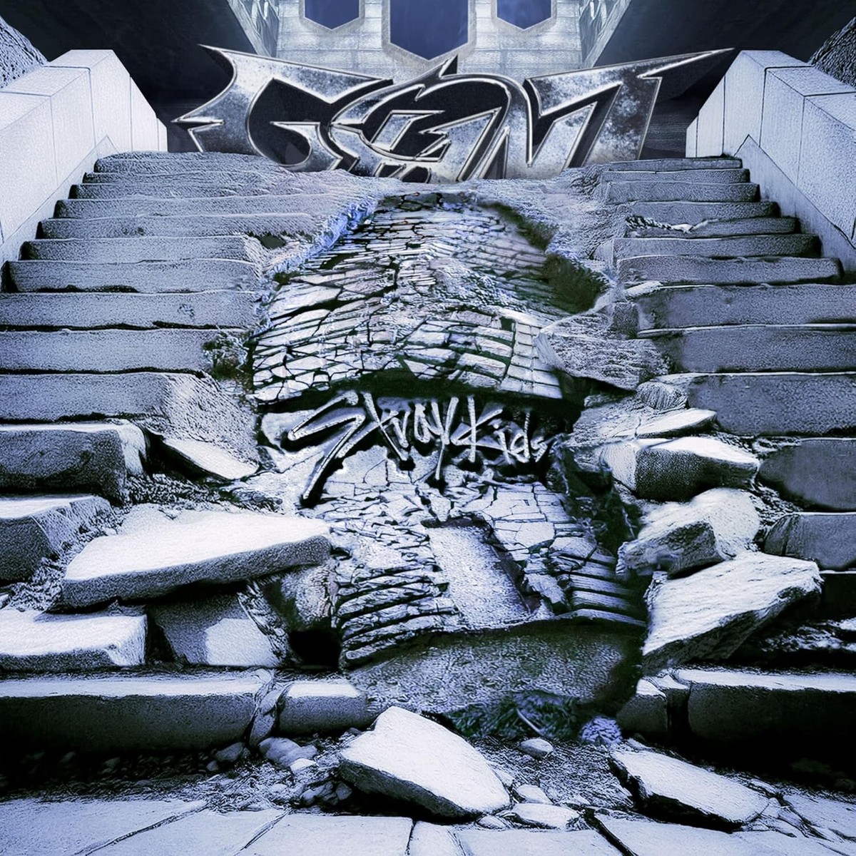 New Stray Kids GIANT Regular Edition CD Photo Card Japan New Stray Kids GIANT Regular Edition CD Photo Card Japan