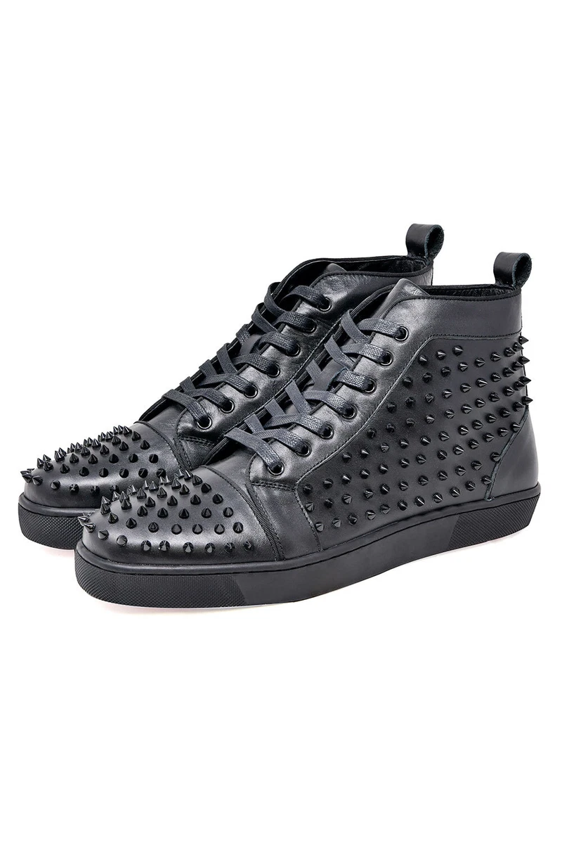 Red clearance spike shoes