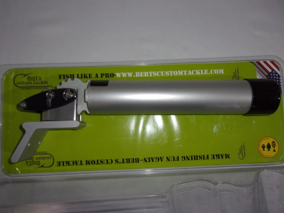 Bert's Rod Holder MF3098S-IGTS For Smoker Craft Integrated Track System - Image 3 of 4