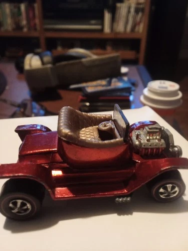 Hot Wheels 1968 Redline Hot Heap US Magenta