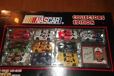 MARK MARTIN 10 CAR COLLECTOR EDITION RACING CHAMPIONS 1:64 69 