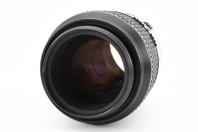 Nikon AF Micro NIKKOR 105mm f/2.8 Telephoto Lens from Japan Nikon AF Micro NIKKOR 105mm f/2.8 Telephoto Lens from Japan