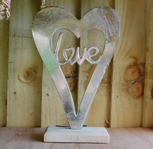 LOVE Estatua Metal Pulido Estatuilla Arte Contemporáneo Adorno CORREO GRATUITO - Imagen 2 de 4