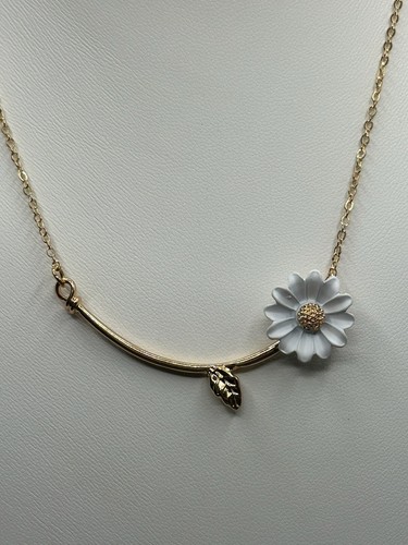 GOLD DAISY STEM CHARM NECKLACE 17.5 INCHES - Picture 3 of 3