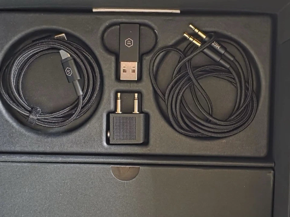 Master & Dynamic MW65 Bluetooth Headphones - Black used Japan - Image 4 of 4