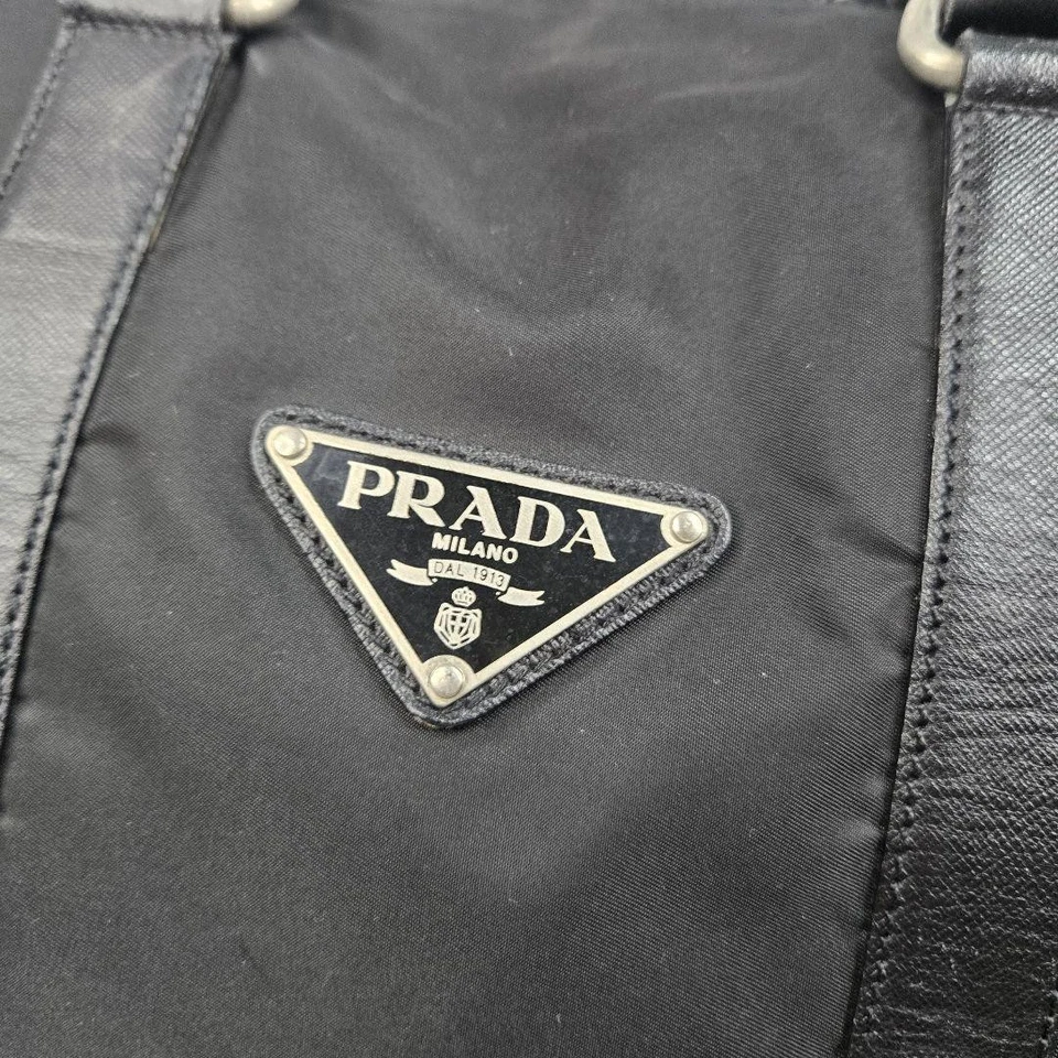 Bolsa de viagem PRADA Boston nylon couro saffiano preta fim de semana elegante - Imagem 2 de 4