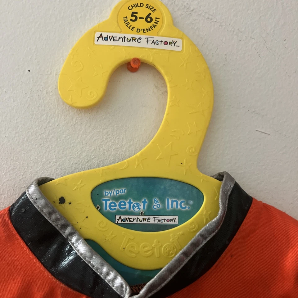 Teetot & Co. Astronauta Jóvenes Niños Niño Talla 5-6 Disfraz de Halloween Naranja Sin Sombrero Foto 4 de 4