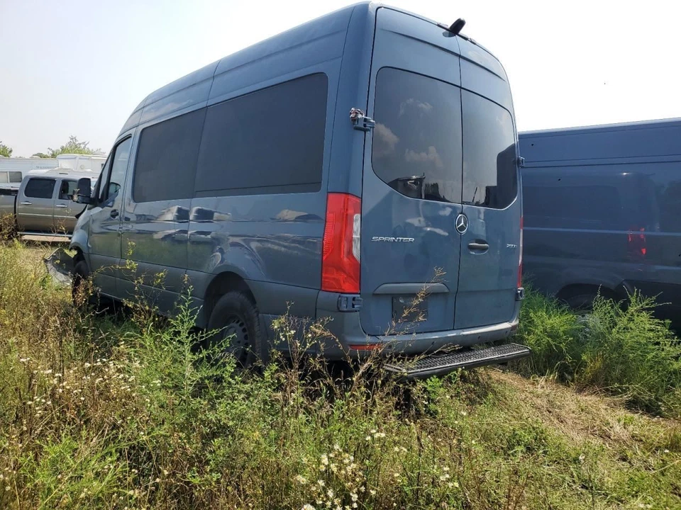 (SOLO RECOGIDA LOCAL) Parabrisas Cristal Sin Calefacción Se Adapta 19-22 MERCEDES SPRINTER 150 Foto 2 de 4