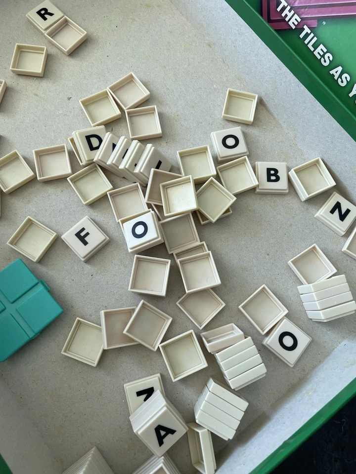 Upwords by Parker 2004 Version Board Game 3D Letter Word Building Complete GC - Image 4 of 4