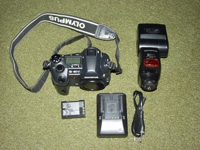 Olympus Body E-1 plus FL 40 Top ohne OVP