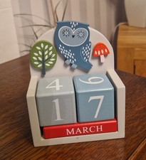 Gisela Graham Ltd Wooden Owl Any Year Desk Calendar Ornament 5.25 Inches Tall