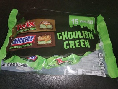 Ghoulish Green Twix & Snickers 15 Fun Size Candy Bars * 8.63 oz. Bag! BB 05/2026