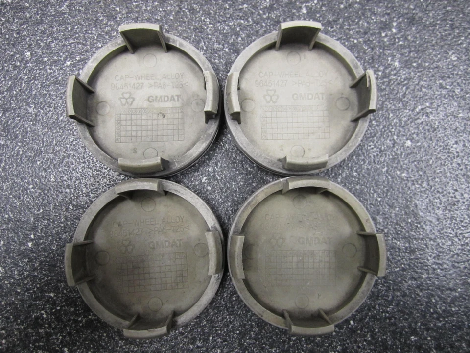 Set (4)  OEM  2004-2006 16" Suzuki Verona Black & Polished Center Caps 96451427 - Image 3 of 4