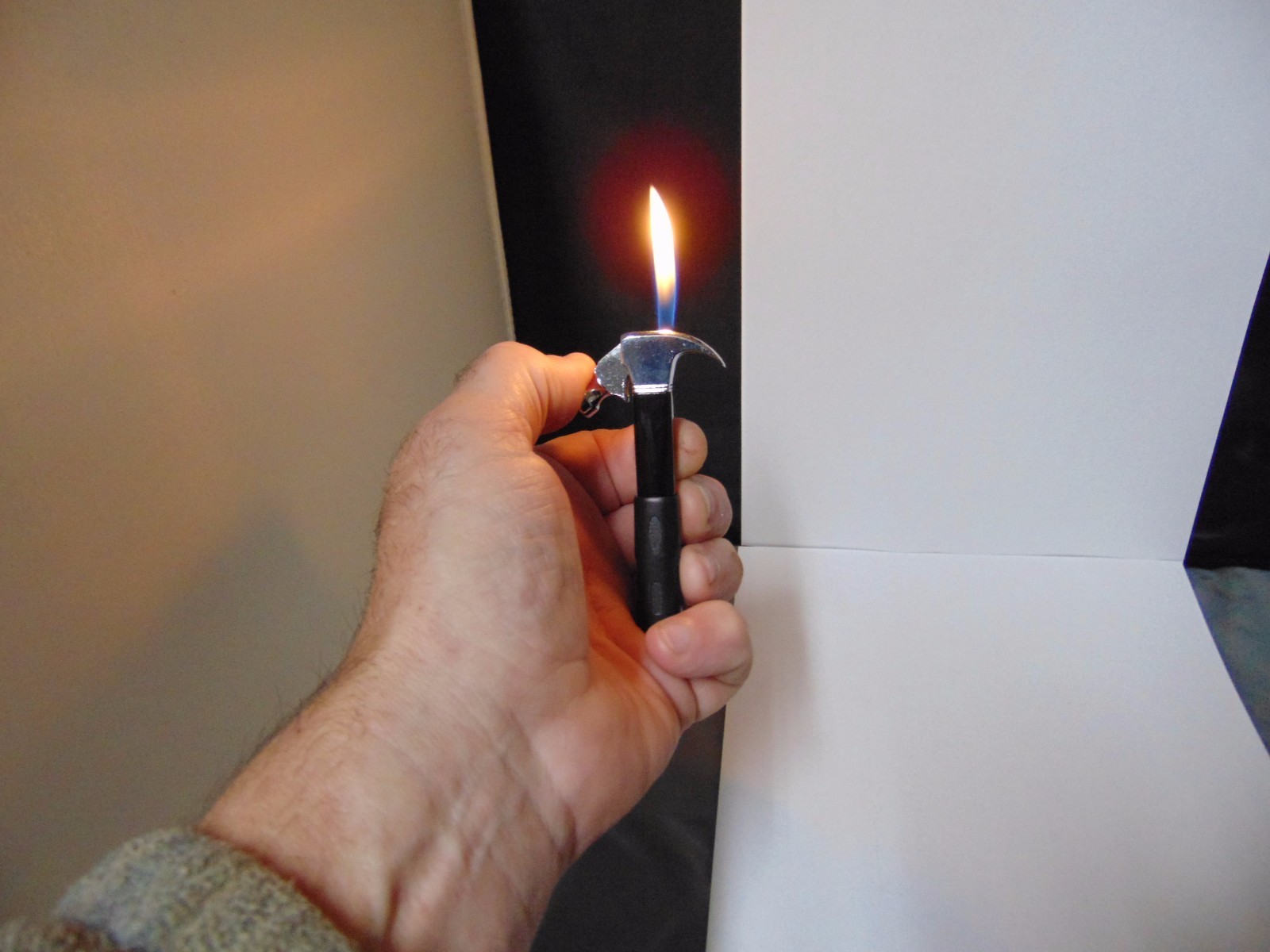 Hammer Shaped Butane Lighter USA Stocked And Shipped Mini Claw Hammer Lighter